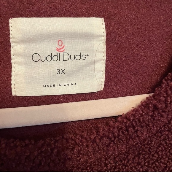 Cuddl Duds Shaggy Sherpa
Pullover Top Burgundy Size 3X - Picture 8 of 12